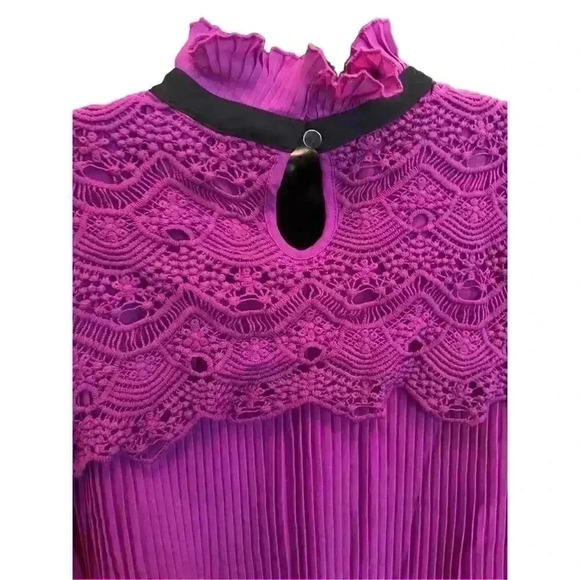 LA PATEAU Purple Pleated Lace Collar Poet’s Blouse - size 36EU or small - Picture 3 of 4